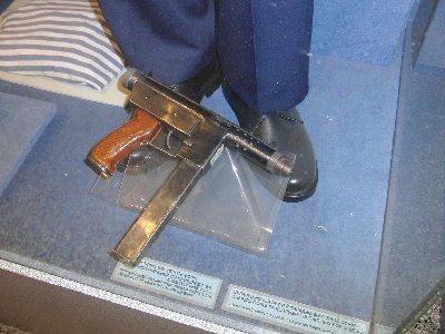 Borz improvised submachinegun captured in Chechnya