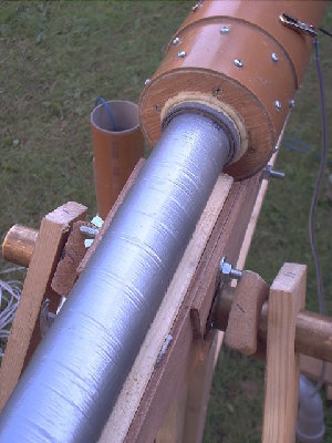 The barrel fits loosely into the socket glued to the front of the chamber.